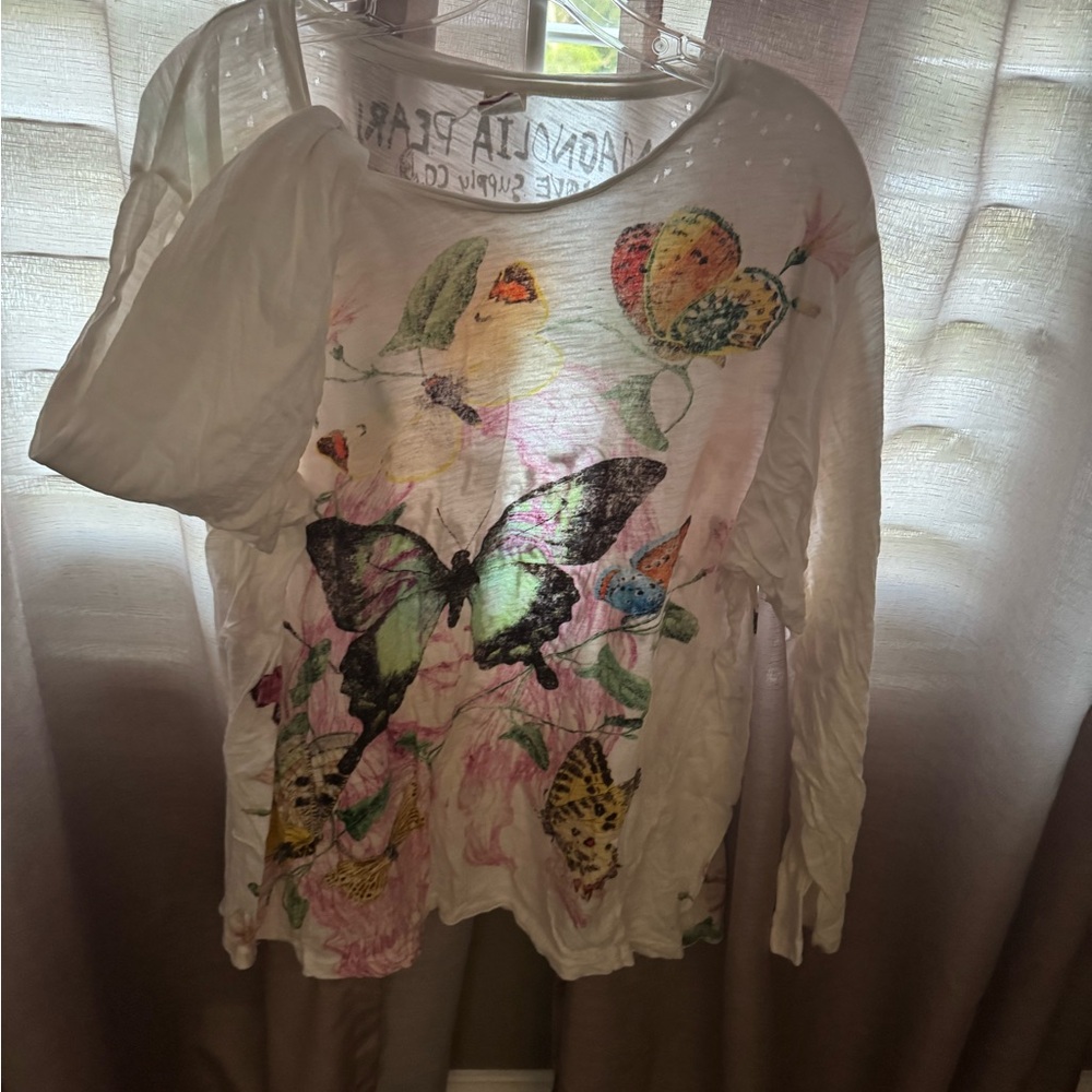 Magnolia Pearl White Long Sleeve Tee